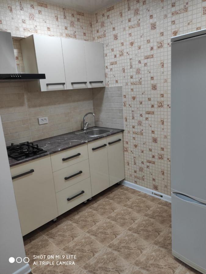 1-Bedroom Apartment In The Very City Center Tashkent Esterno foto
