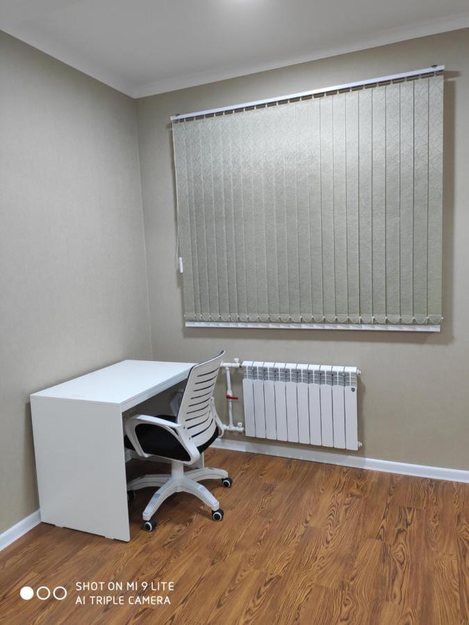 1-Bedroom Apartment In The Very City Center Tashkent Esterno foto